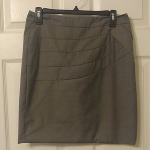 Grey skirt